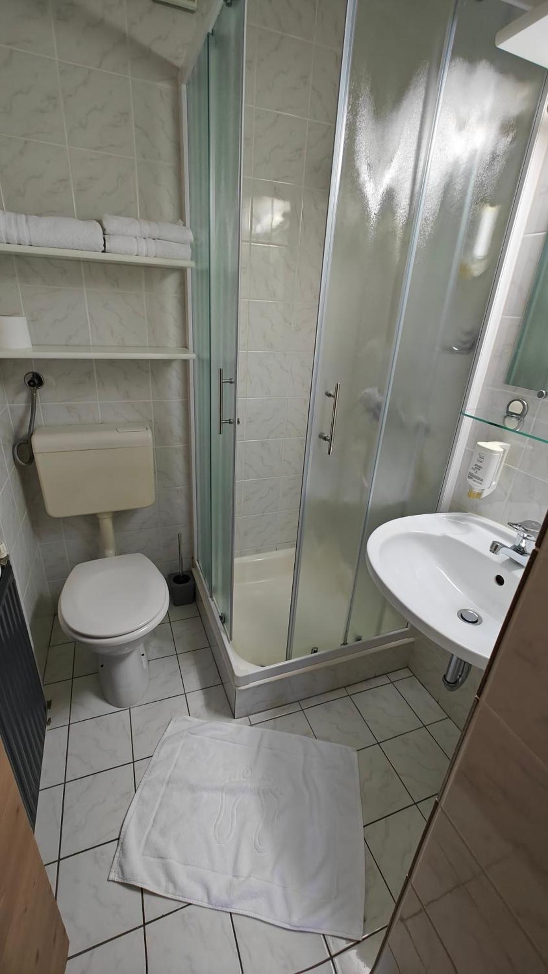Guesthouse Pri Zalogarju Zelezniki 外观 照片