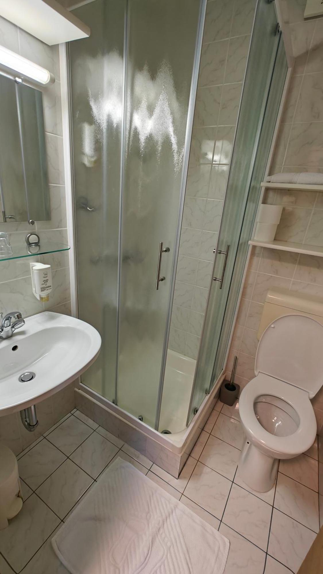 Guesthouse Pri Zalogarju Zelezniki 外观 照片